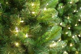 Kunstkerstboom Akron 213 met 400 warm witte leds